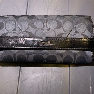 Coach wallet black